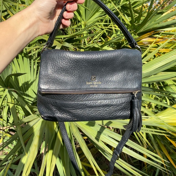 kate spade Handbags - • Kate Spade • Black pebbled Leather Crossbody Removable Strap